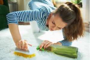 Evde Halı Temizliği Nasıl Yapılır? Pratik Yöntemler